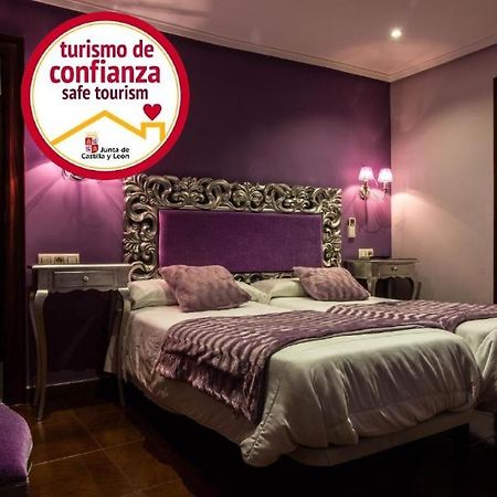 Hostal Goya Suites Salamanca Exterior photo